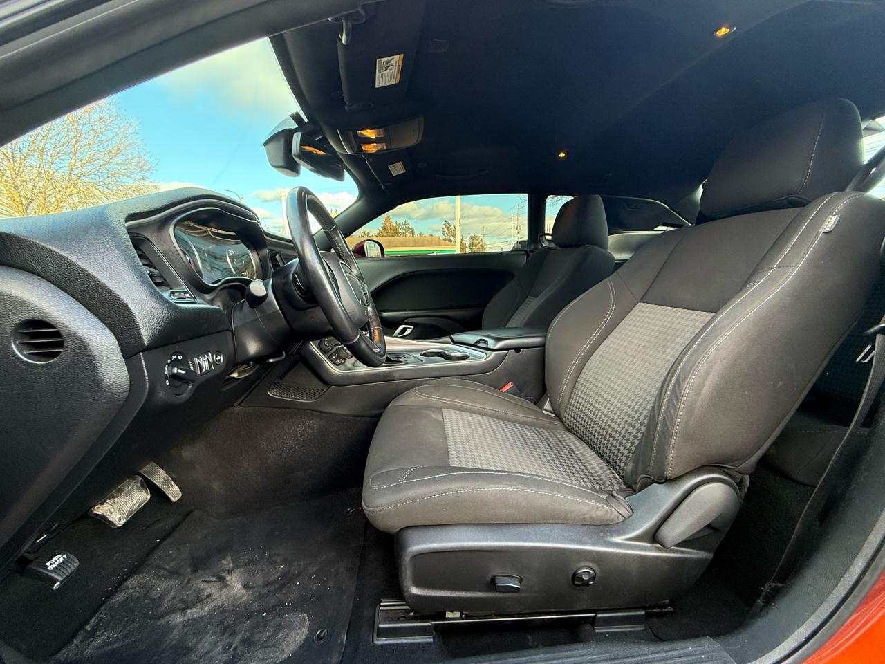 Dodge Challenger  2021