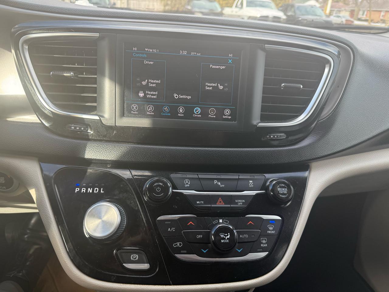 Chrysler Pacifica  2020