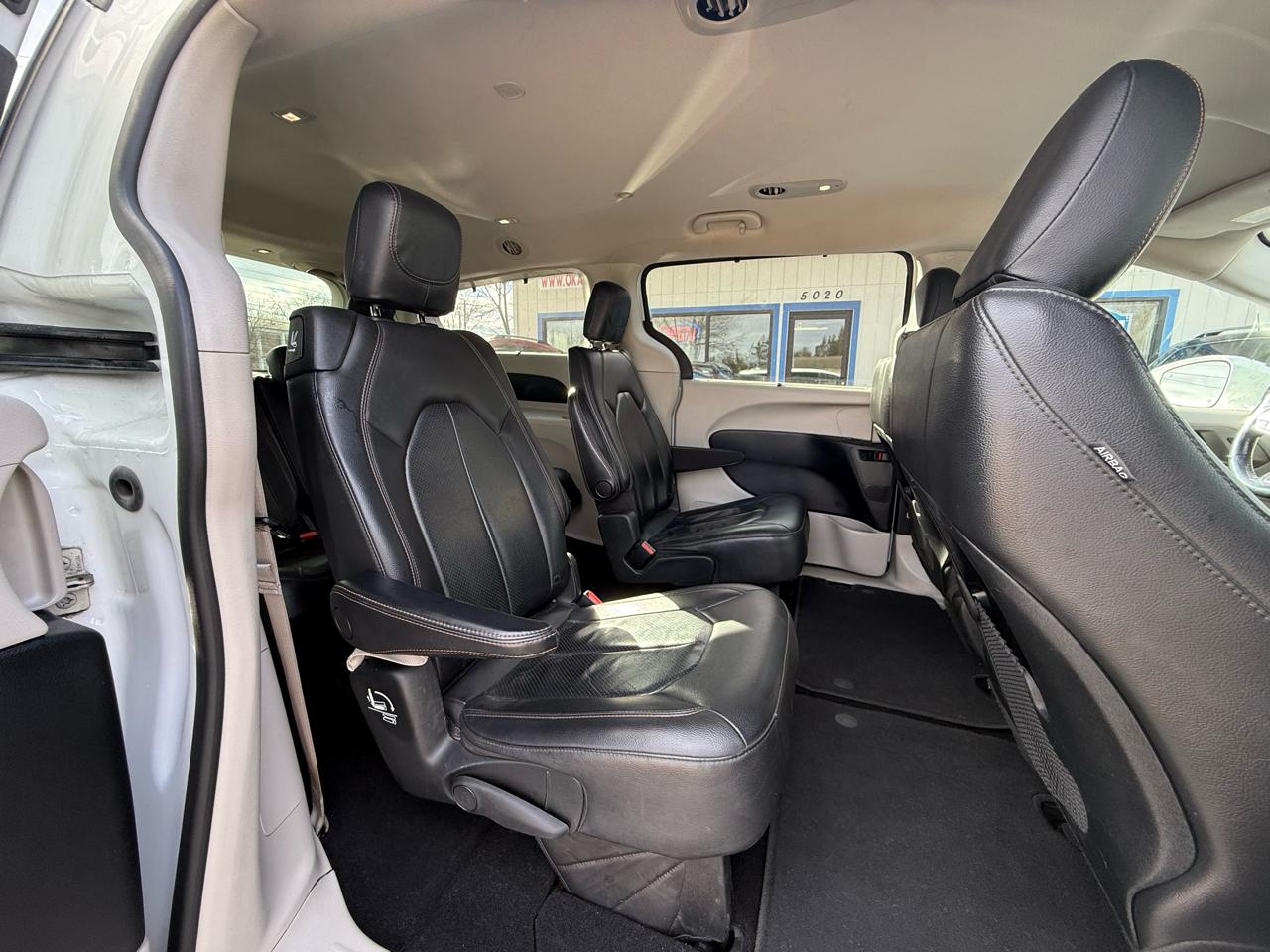 Chrysler Pacifica  2020