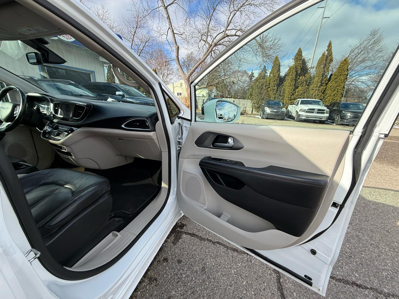 Chrysler Pacifica  2020