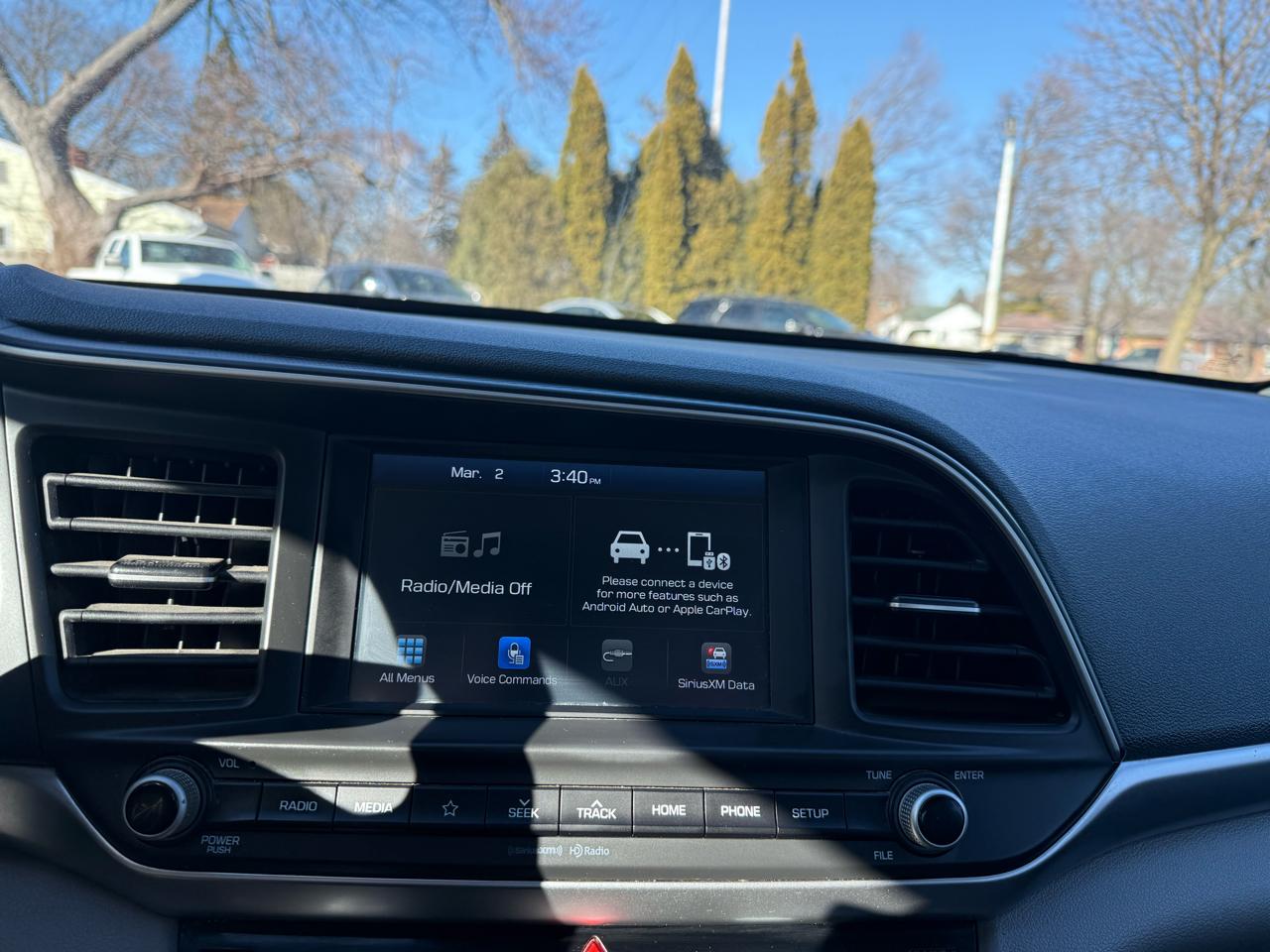 Hyundai Elantra  2020