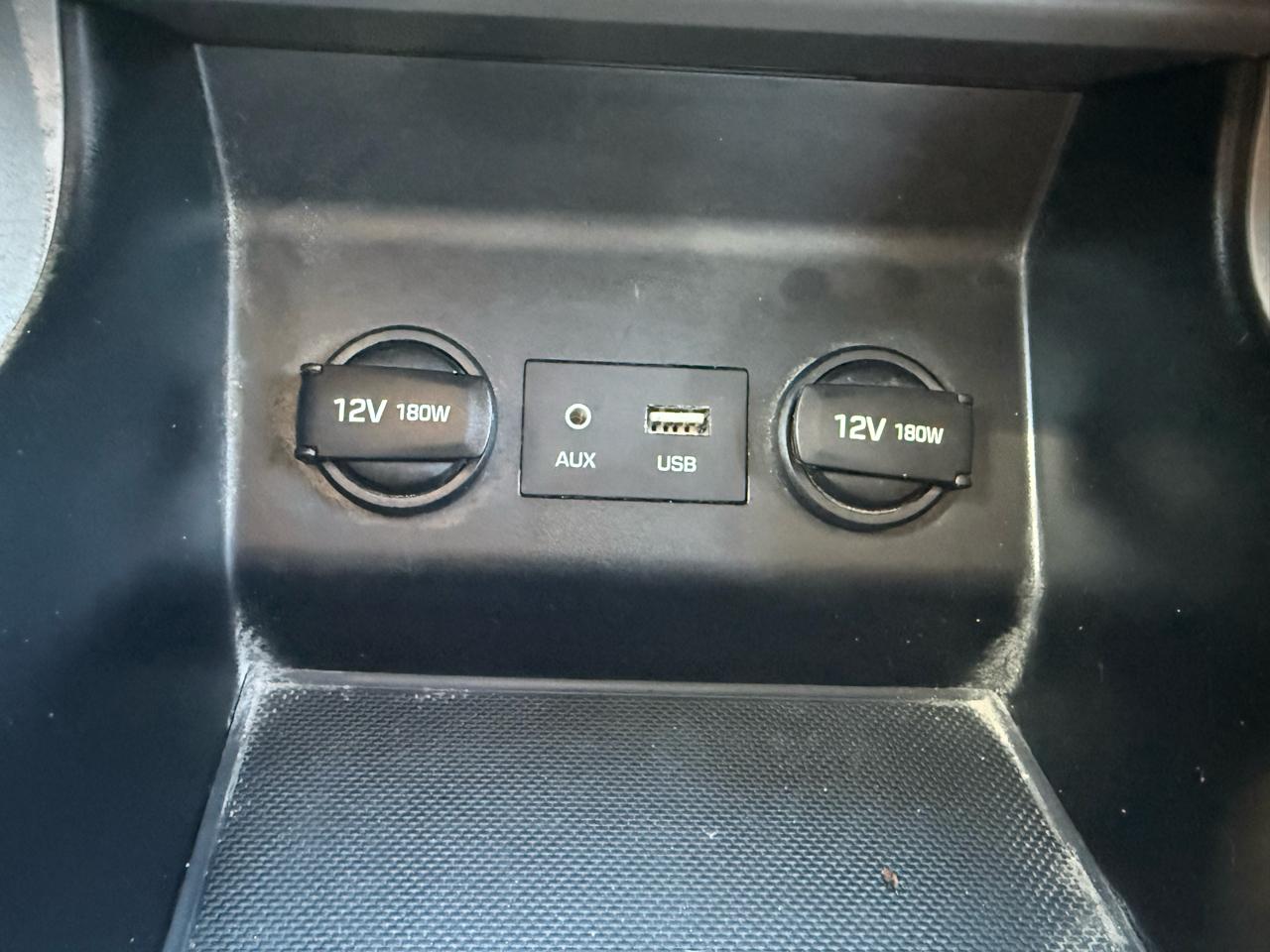 Hyundai Elantra  2020