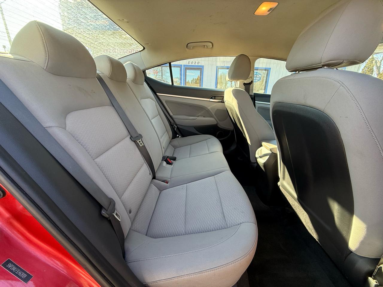 Hyundai Elantra  2020