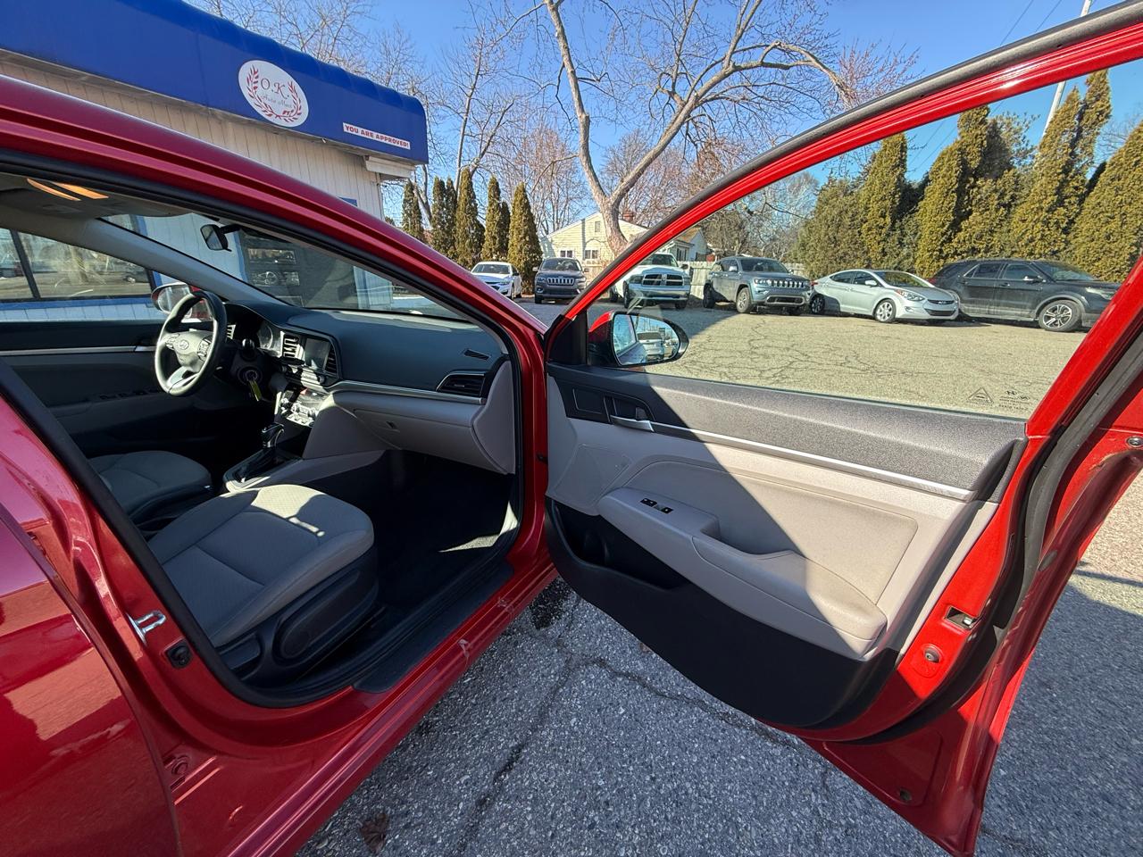 Hyundai Elantra  2020