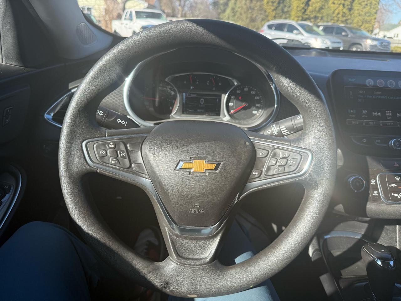 Chevrolet Malibu  2018