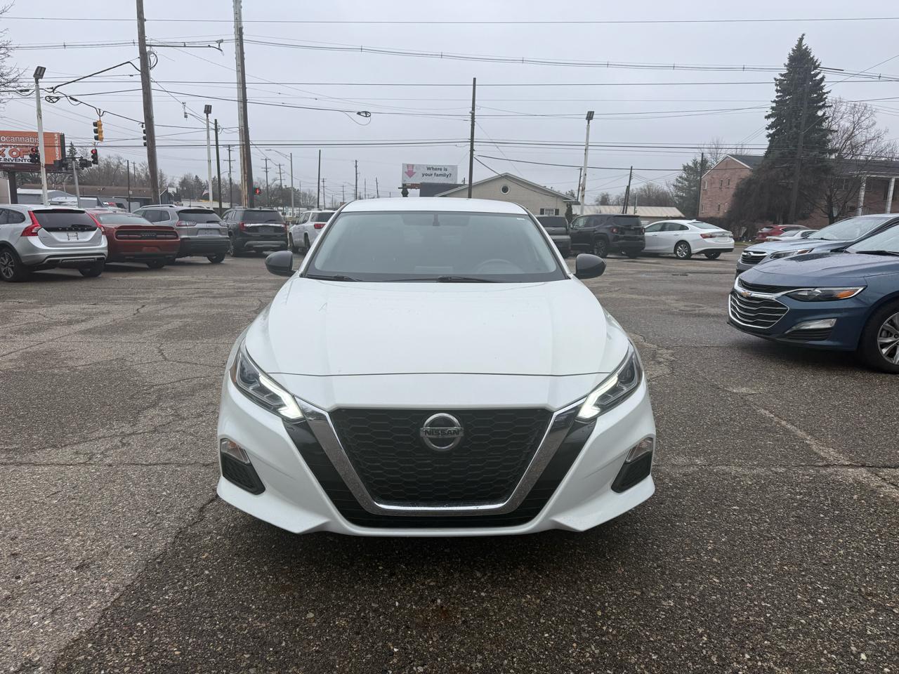 Nissan Altima  2019