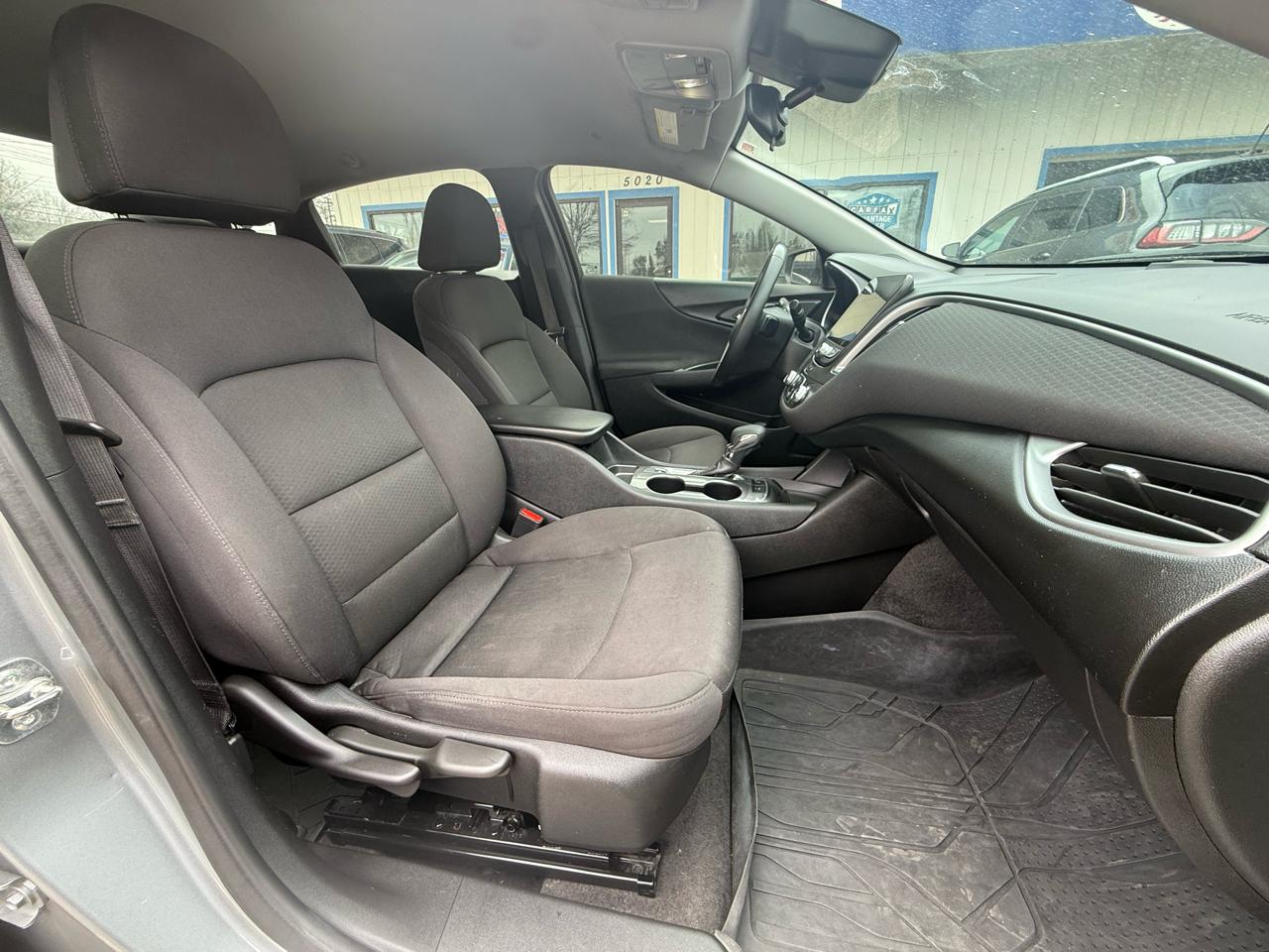 Chevrolet Malibu  2025