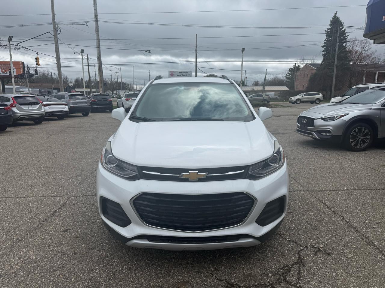 View vehicle photo 3