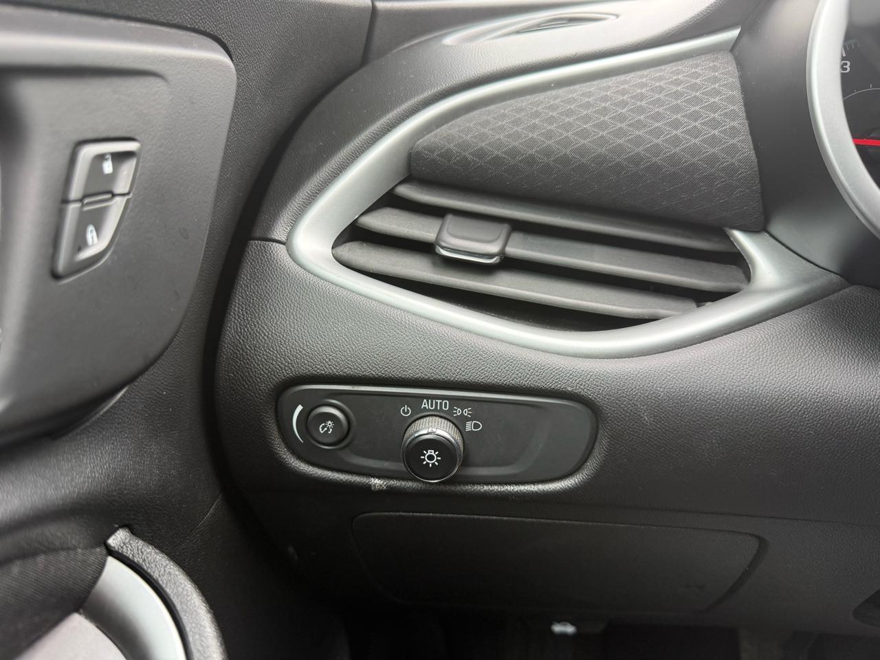 Chevrolet Malibu  2023