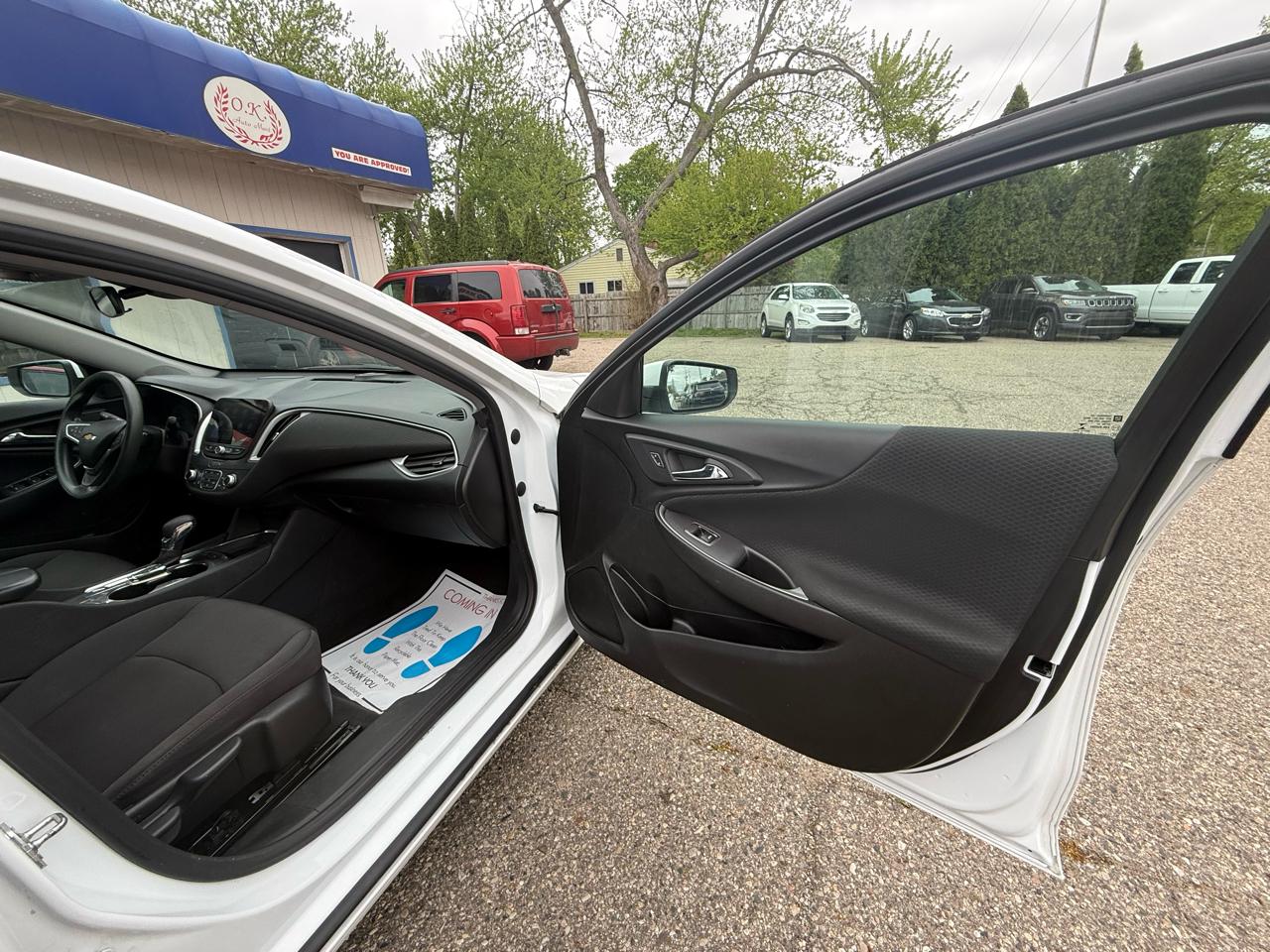 Chevrolet Malibu  2023