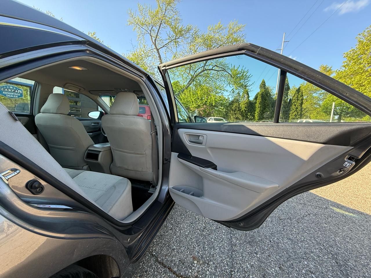 Toyota Camry  2017