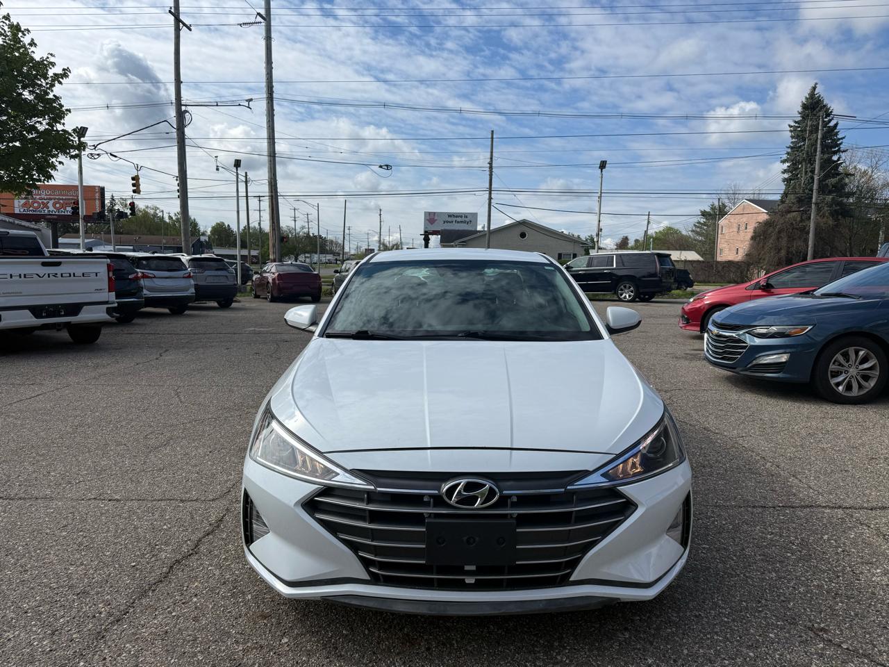 Hyundai Elantra  2020
