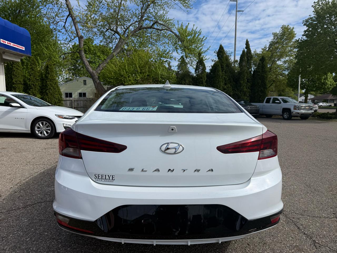 Hyundai Elantra  2020
