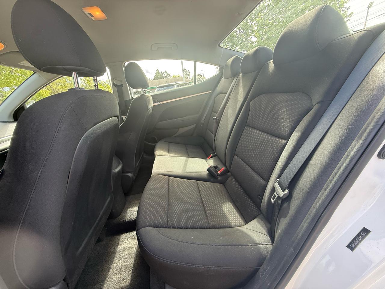 Hyundai Elantra  2020