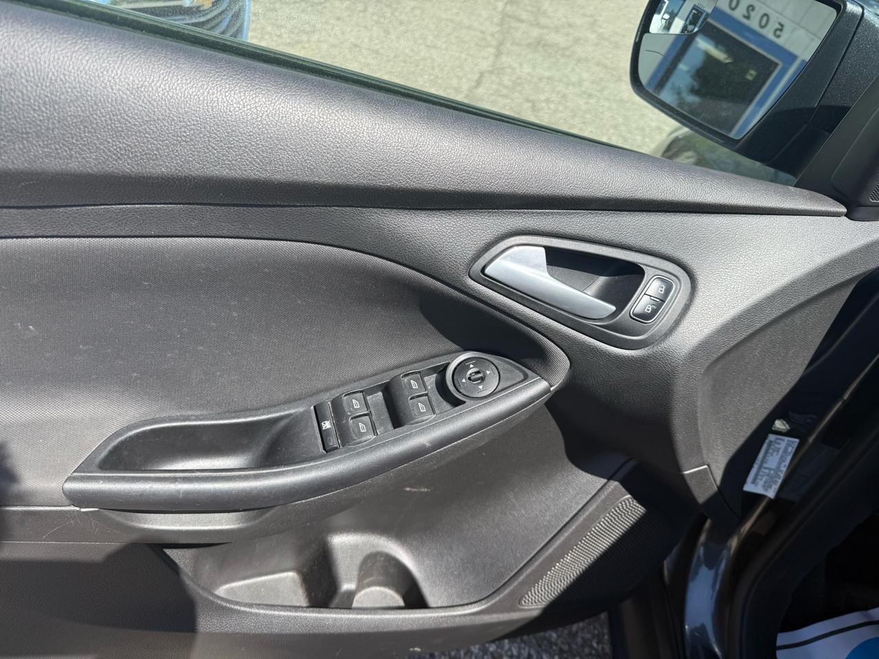 Ford Focus  2016