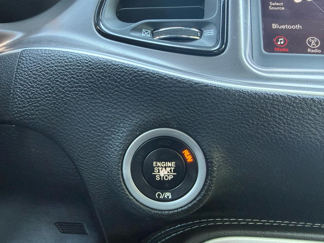 Dodge Challenger  2020