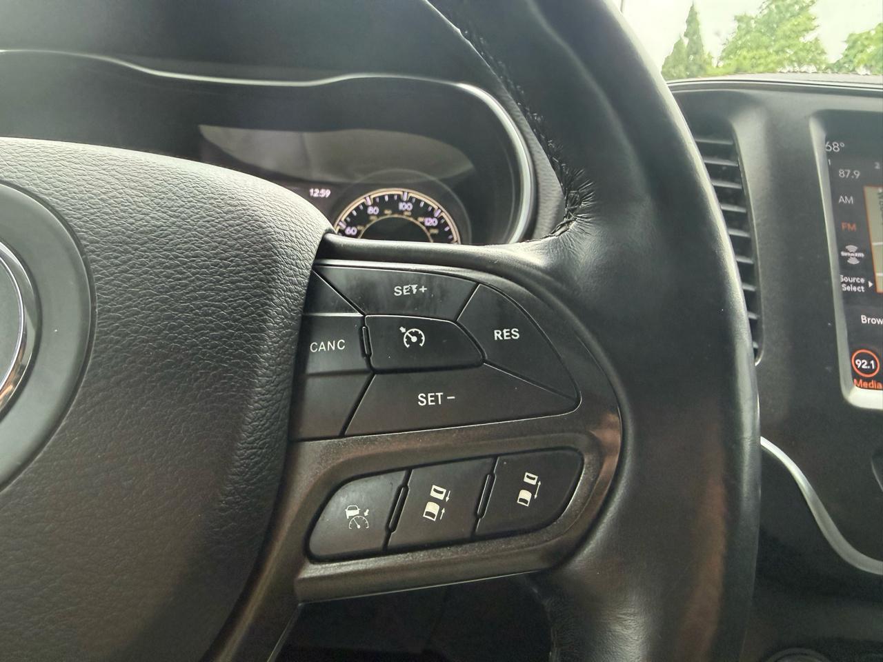 Jeep Cherokee  2021