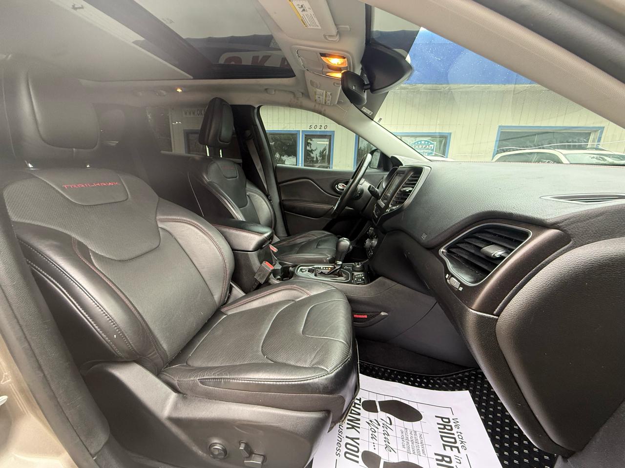 Jeep Cherokee  2021