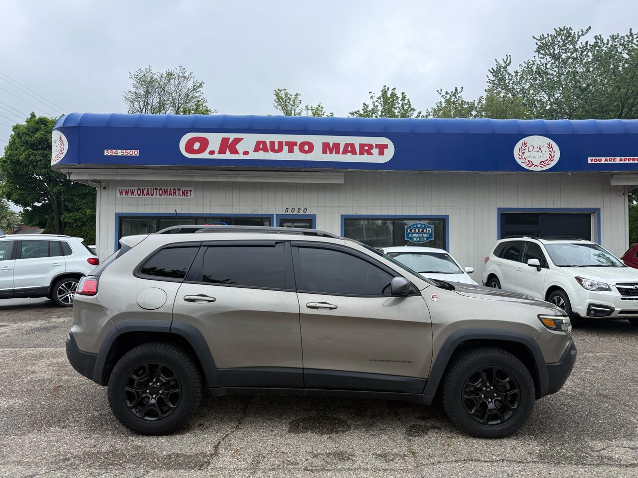 Jeep Cherokee  2021