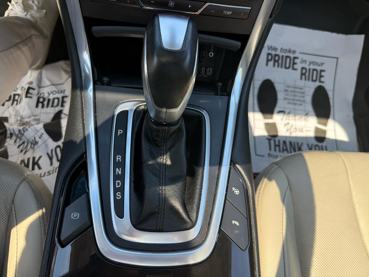 Ford Edge  2015