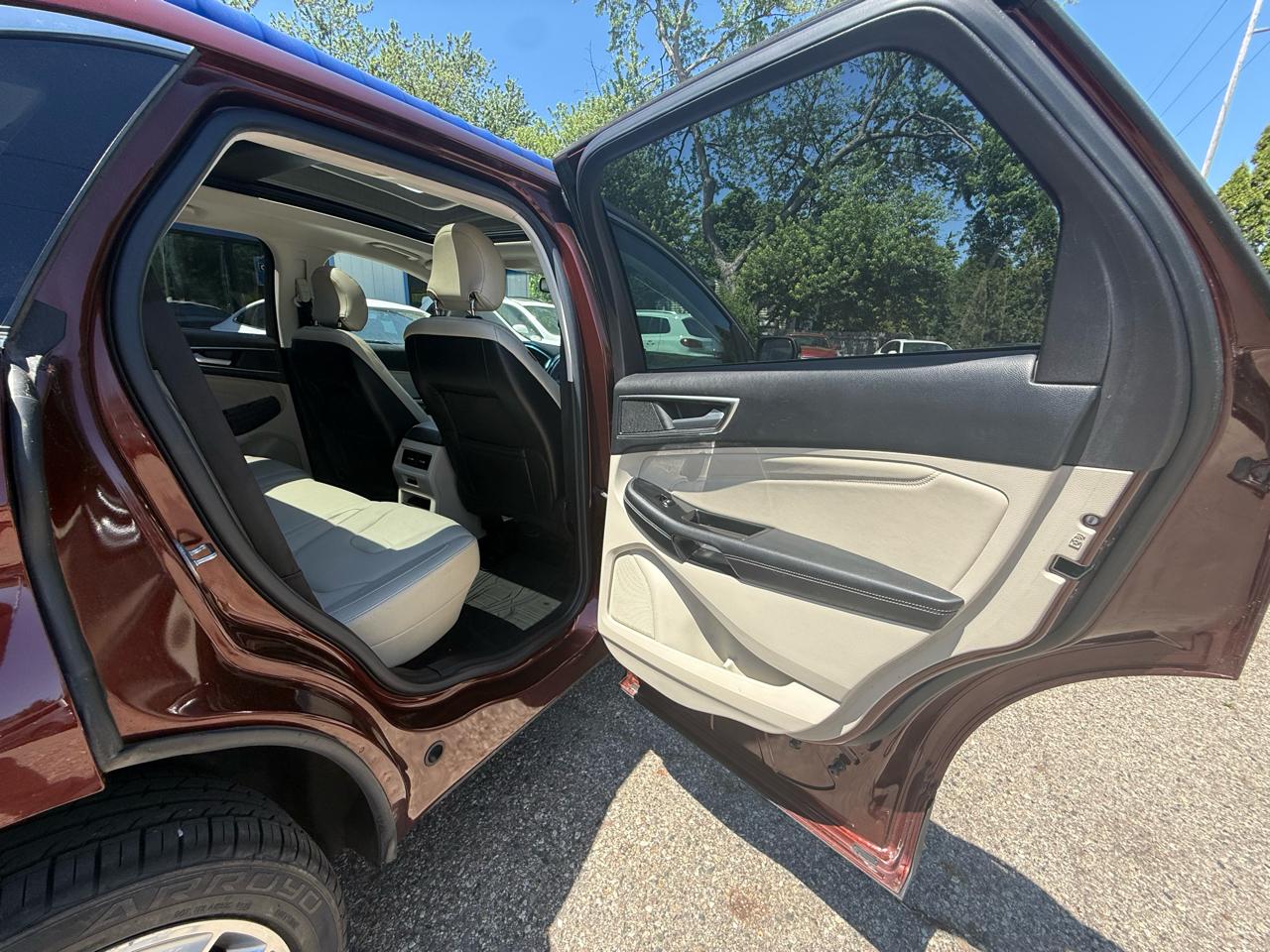 Ford Edge  2015