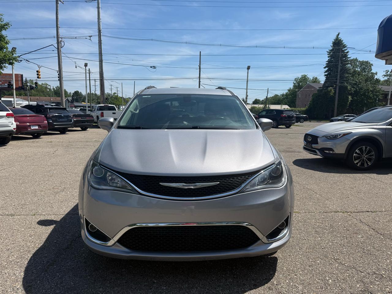 Chrysler Pacifica  2018