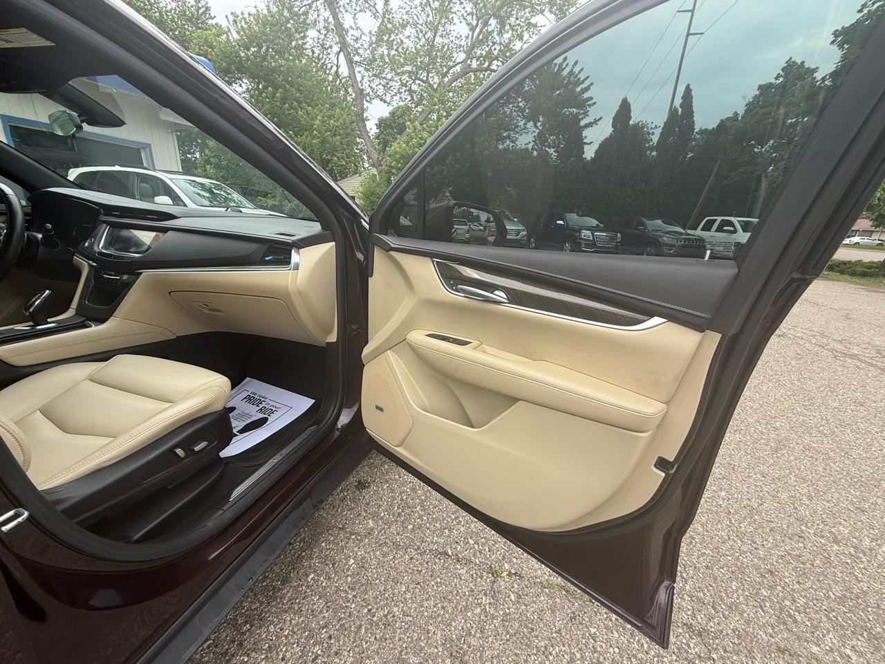 Cadillac XT5  2018