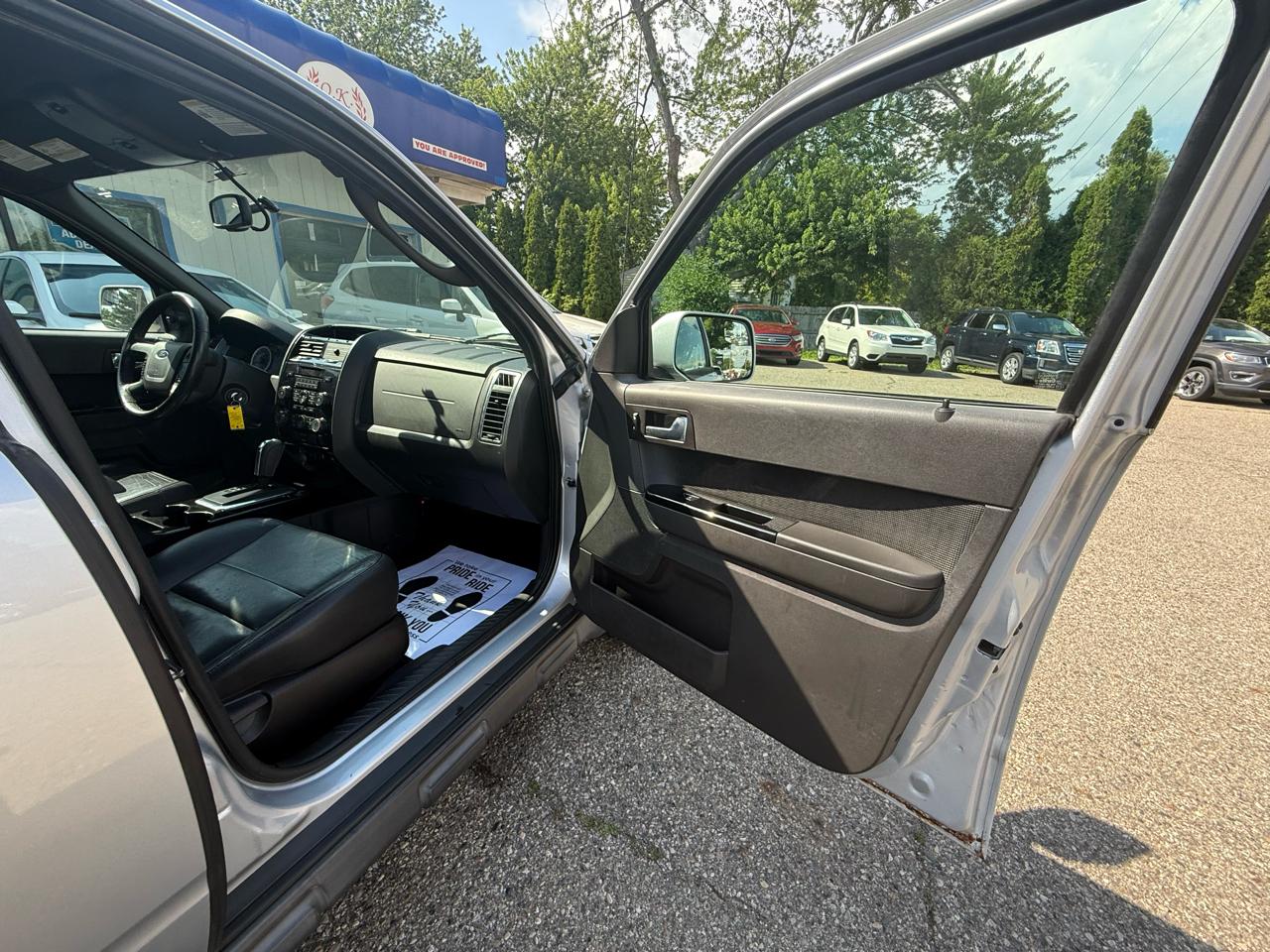 Ford Escape  2011