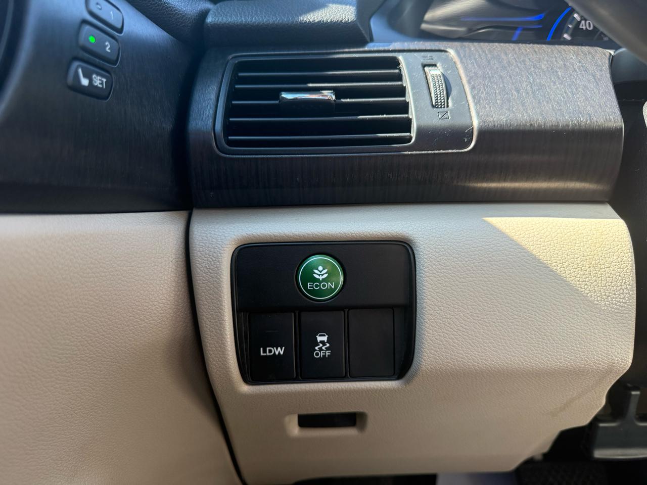 Honda Accord Hybrid  2015