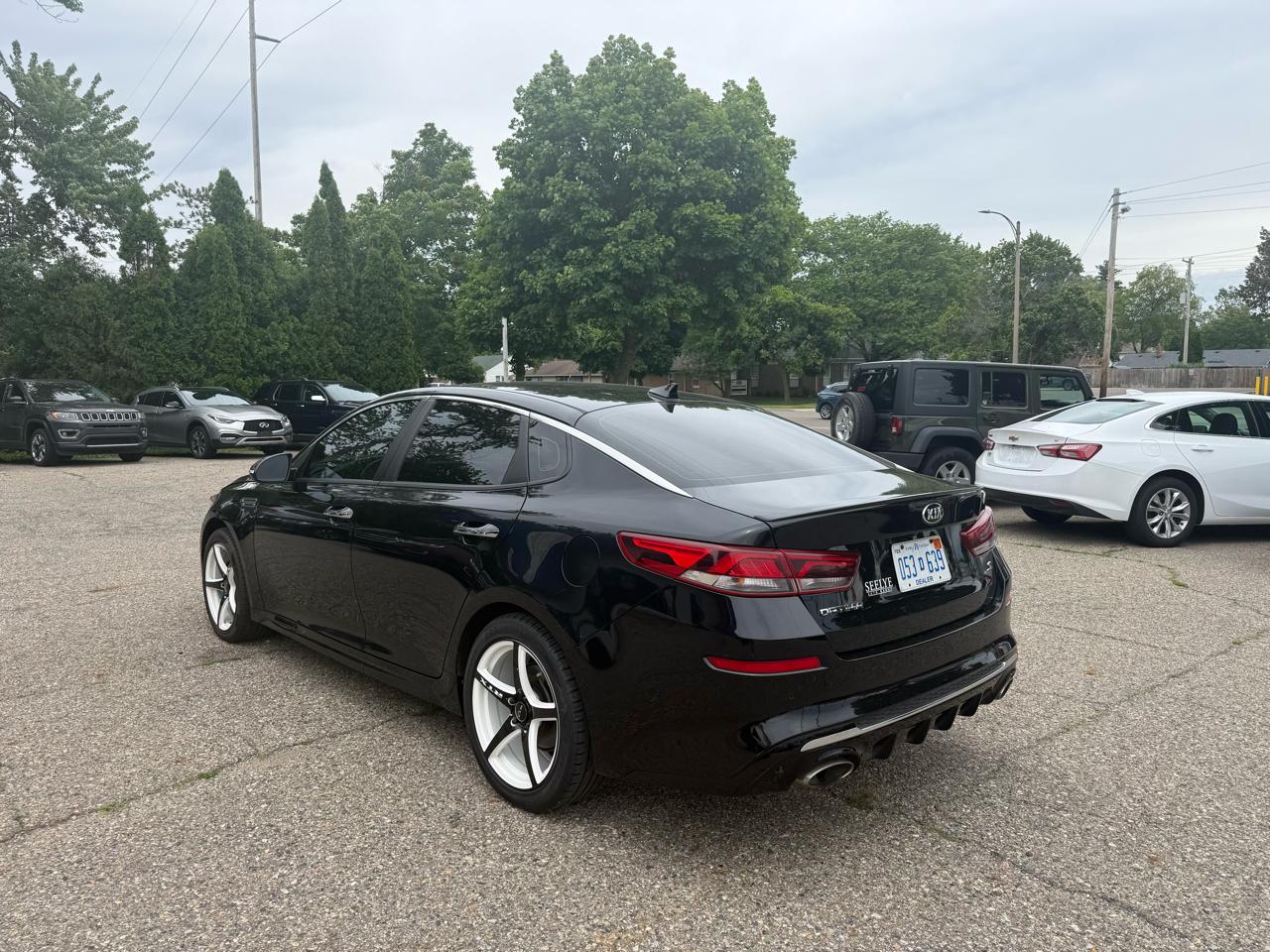 Kia Optima  2020