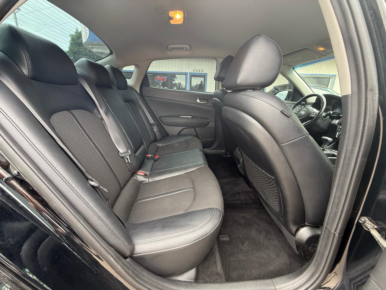 Kia Optima  2020