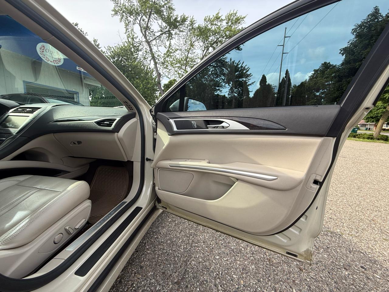Lincoln MKZ  2016