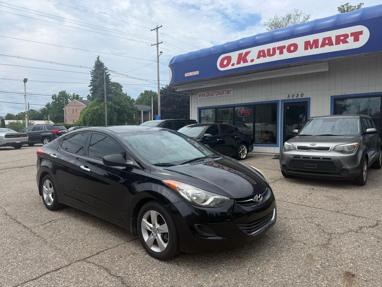 Hyundai Elantra  2013