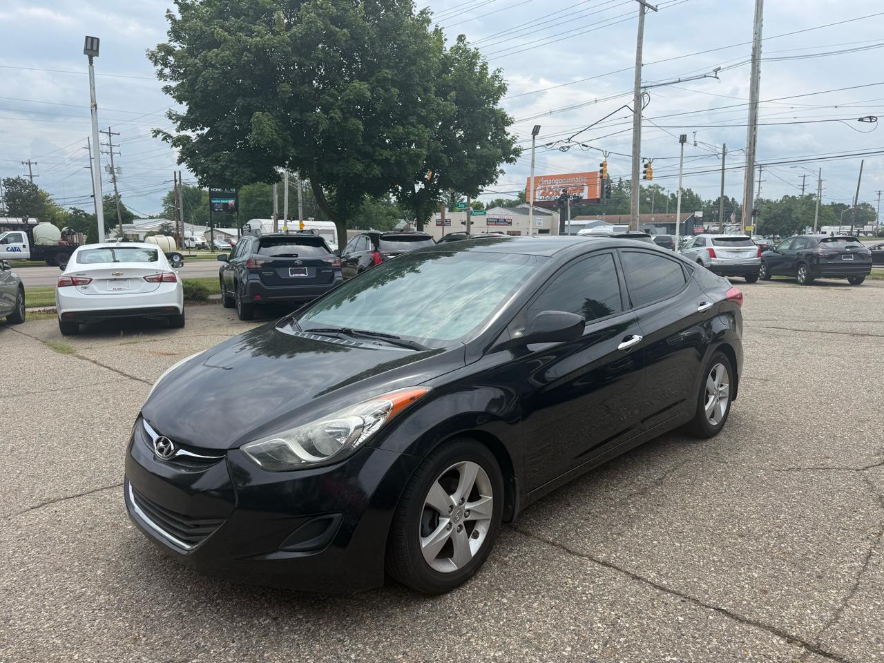 Hyundai Elantra  2013