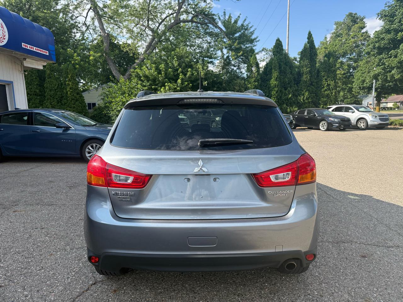 Mitsubishi Outlander Sport  2013