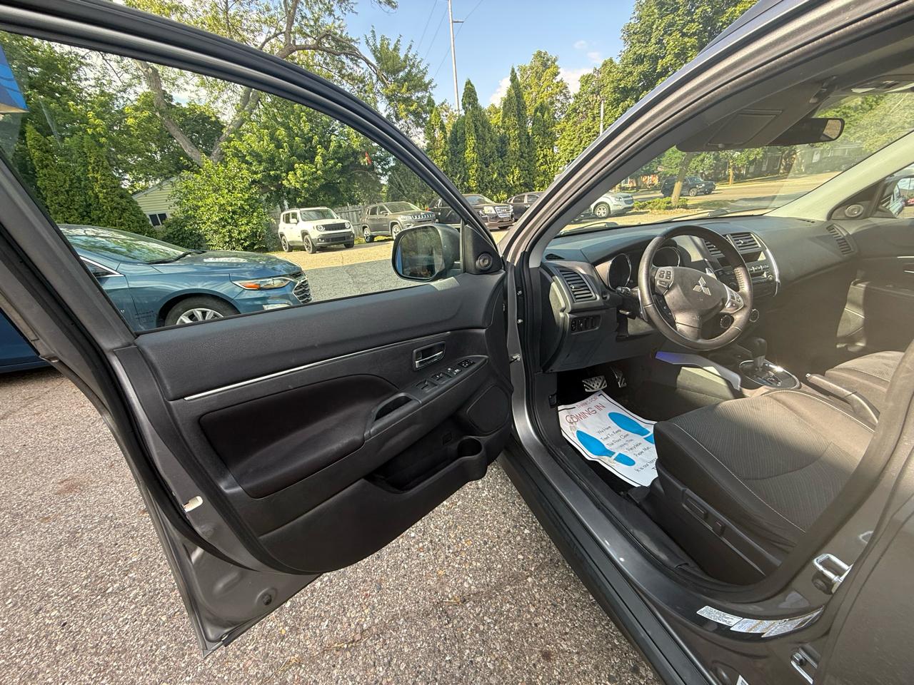 Mitsubishi Outlander Sport  2013