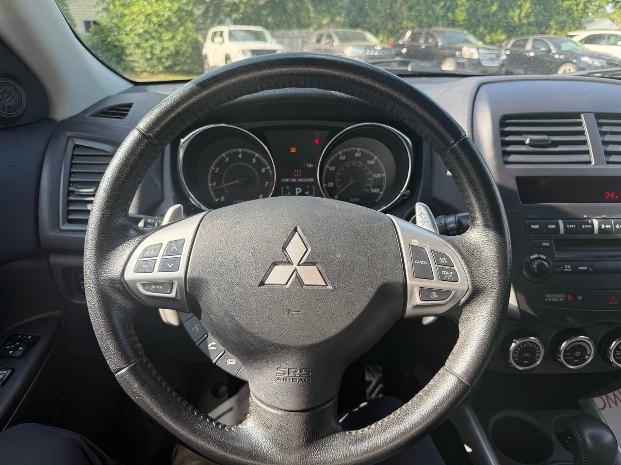 Mitsubishi Outlander Sport  2013