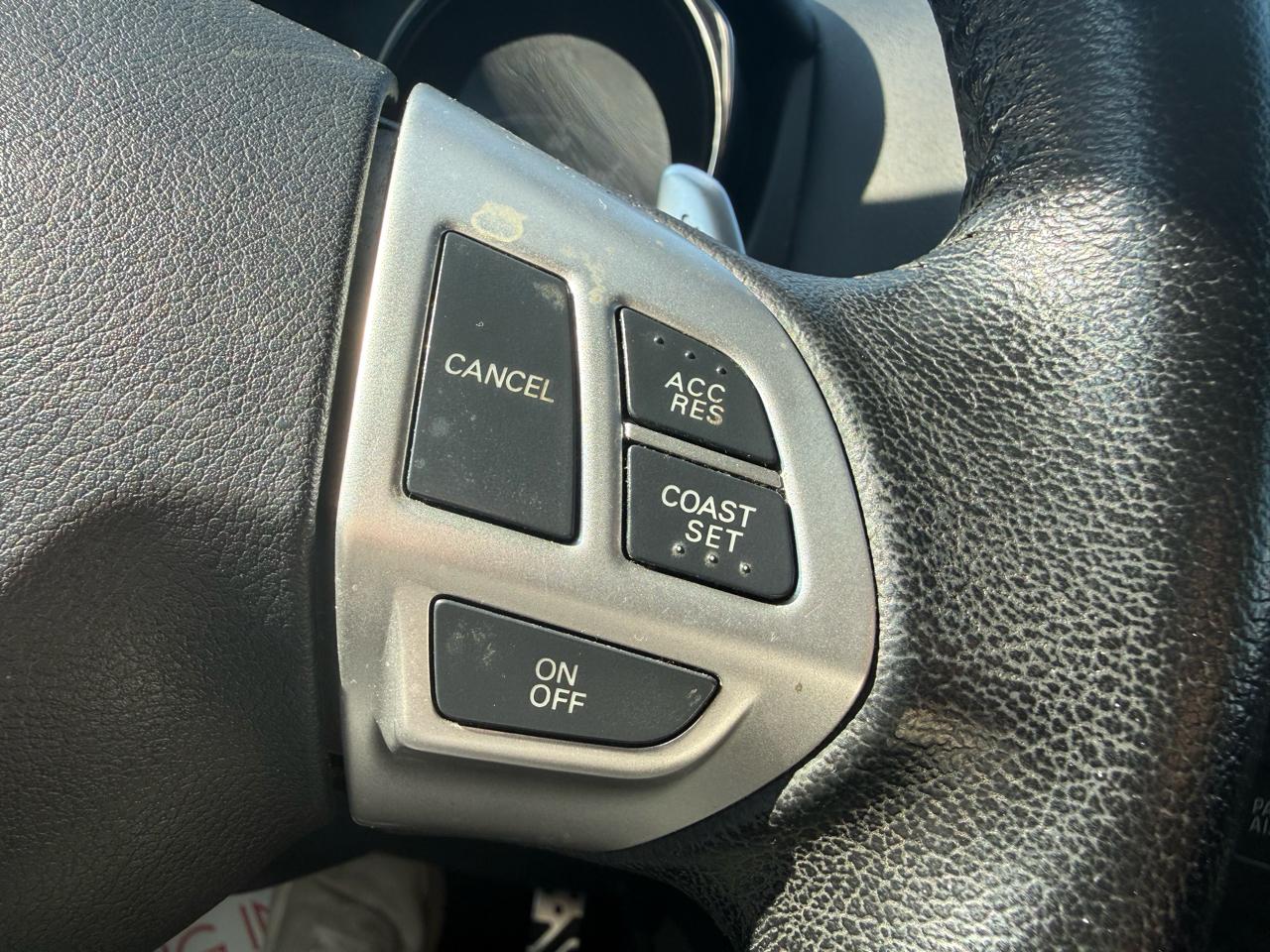 Mitsubishi Outlander Sport  2013