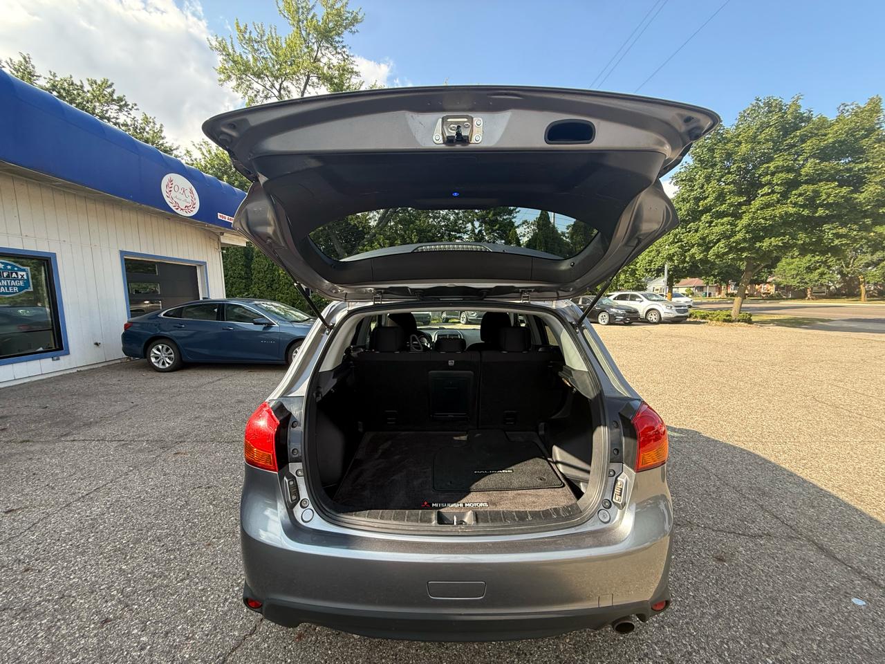 Mitsubishi Outlander Sport  2013