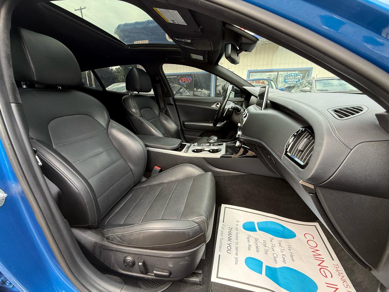 Kia Stinger  2021