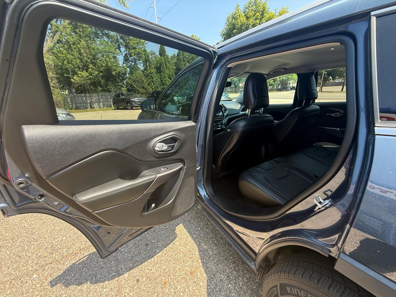 Jeep Cherokee  2019