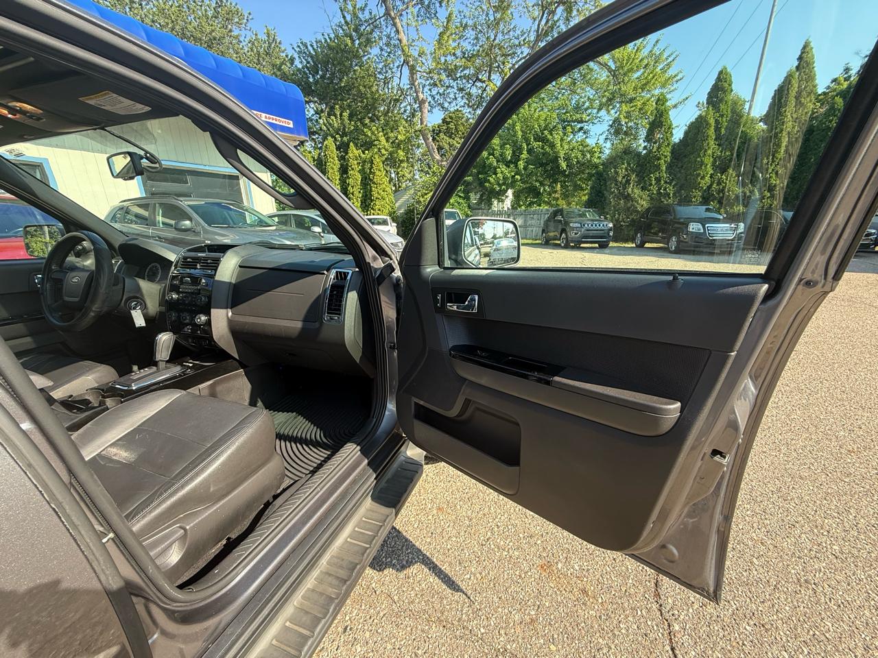 Ford Escape  2009