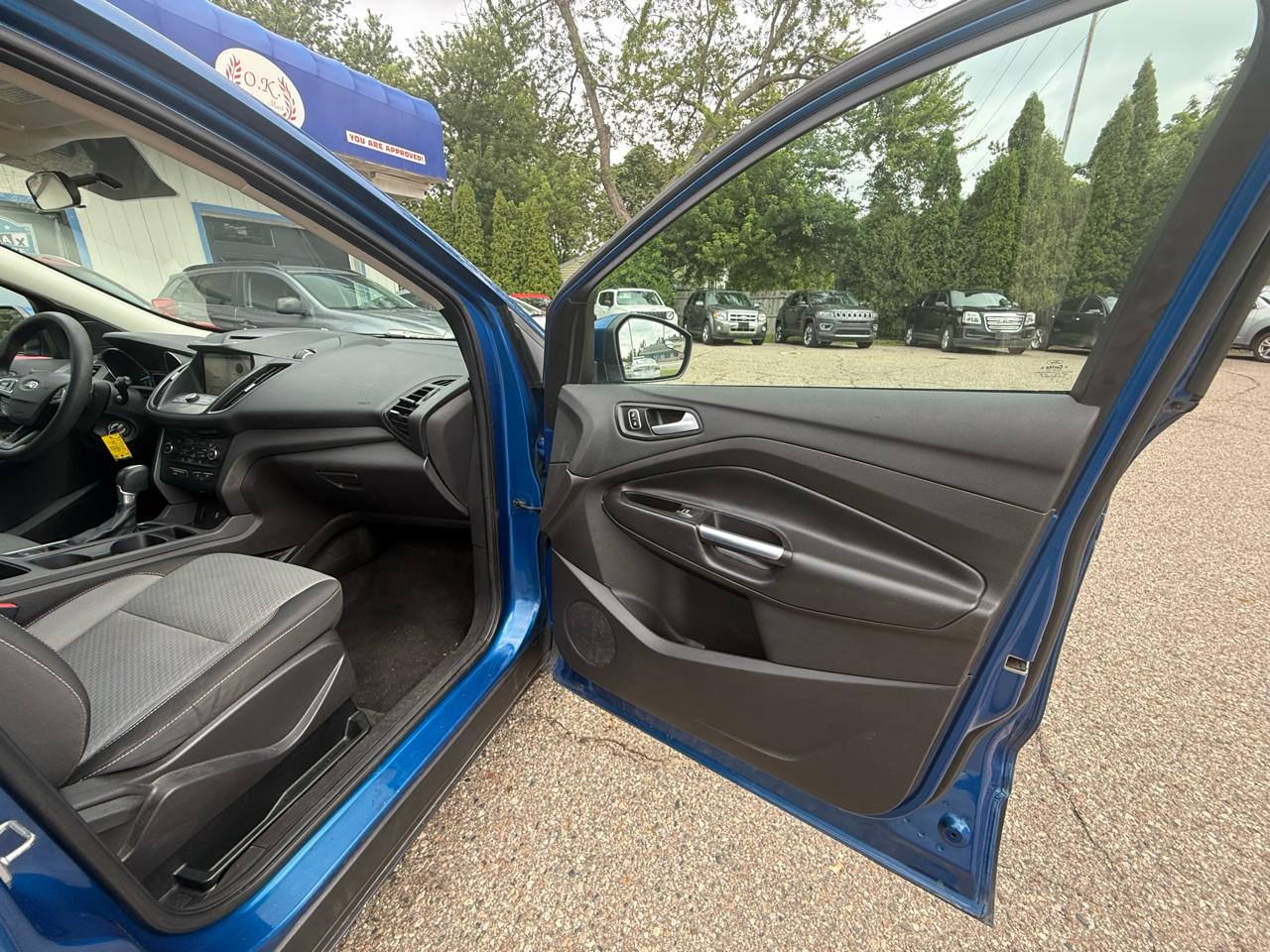 Ford Escape  2017