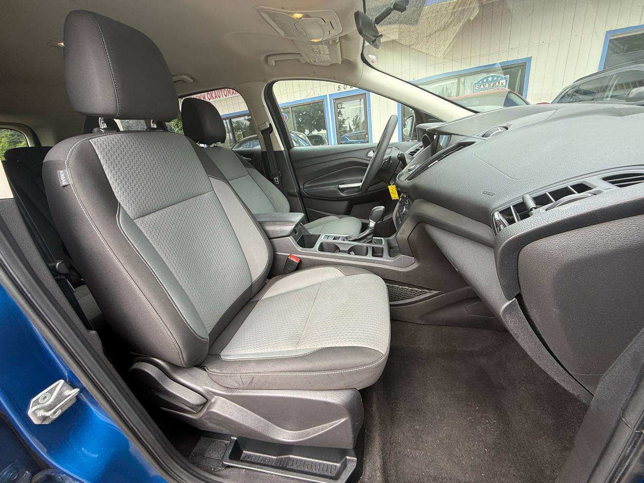 Ford Escape  2017