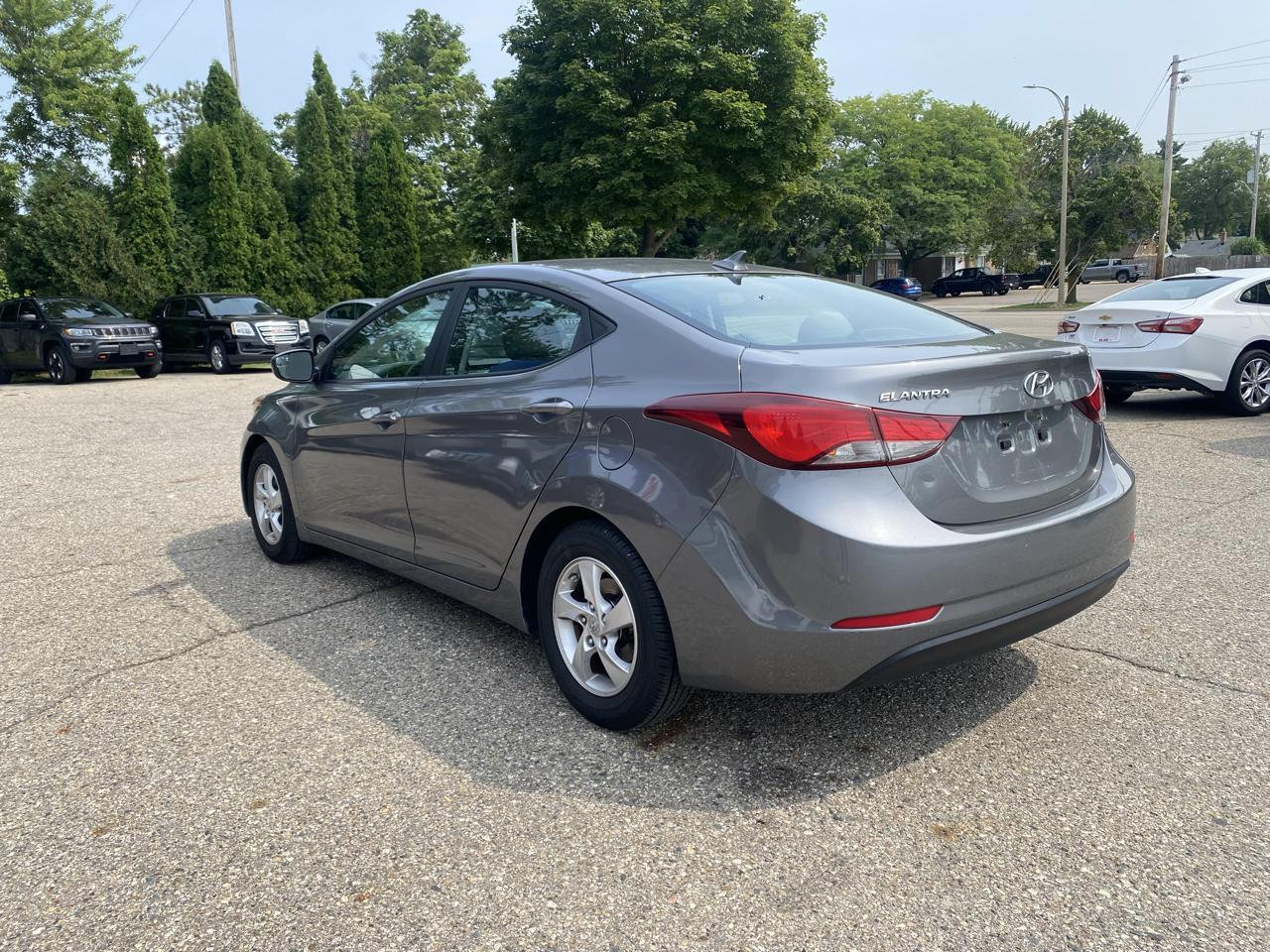 Hyundai Elantra  2014