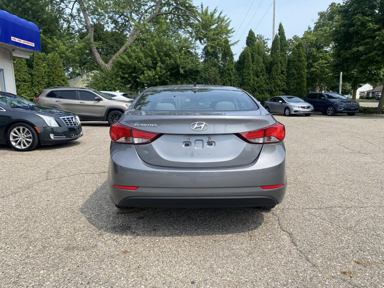 Hyundai Elantra  2014