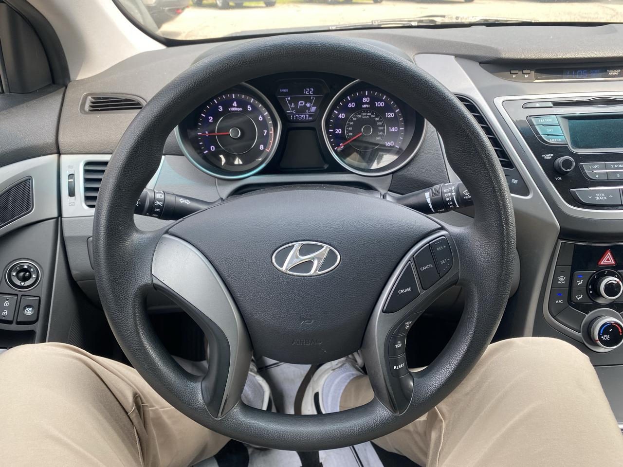 Hyundai Elantra  2014