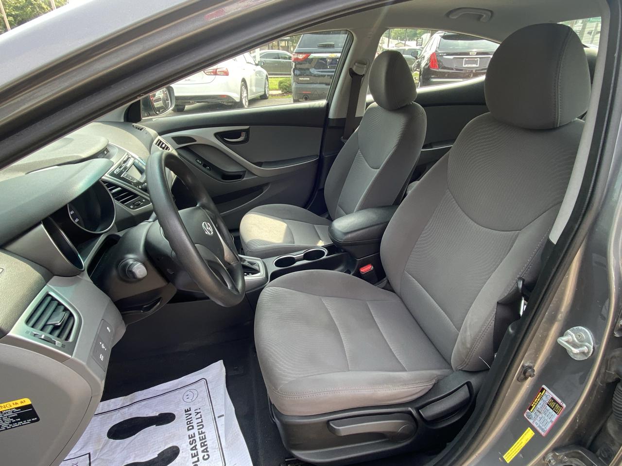 Hyundai Elantra  2014