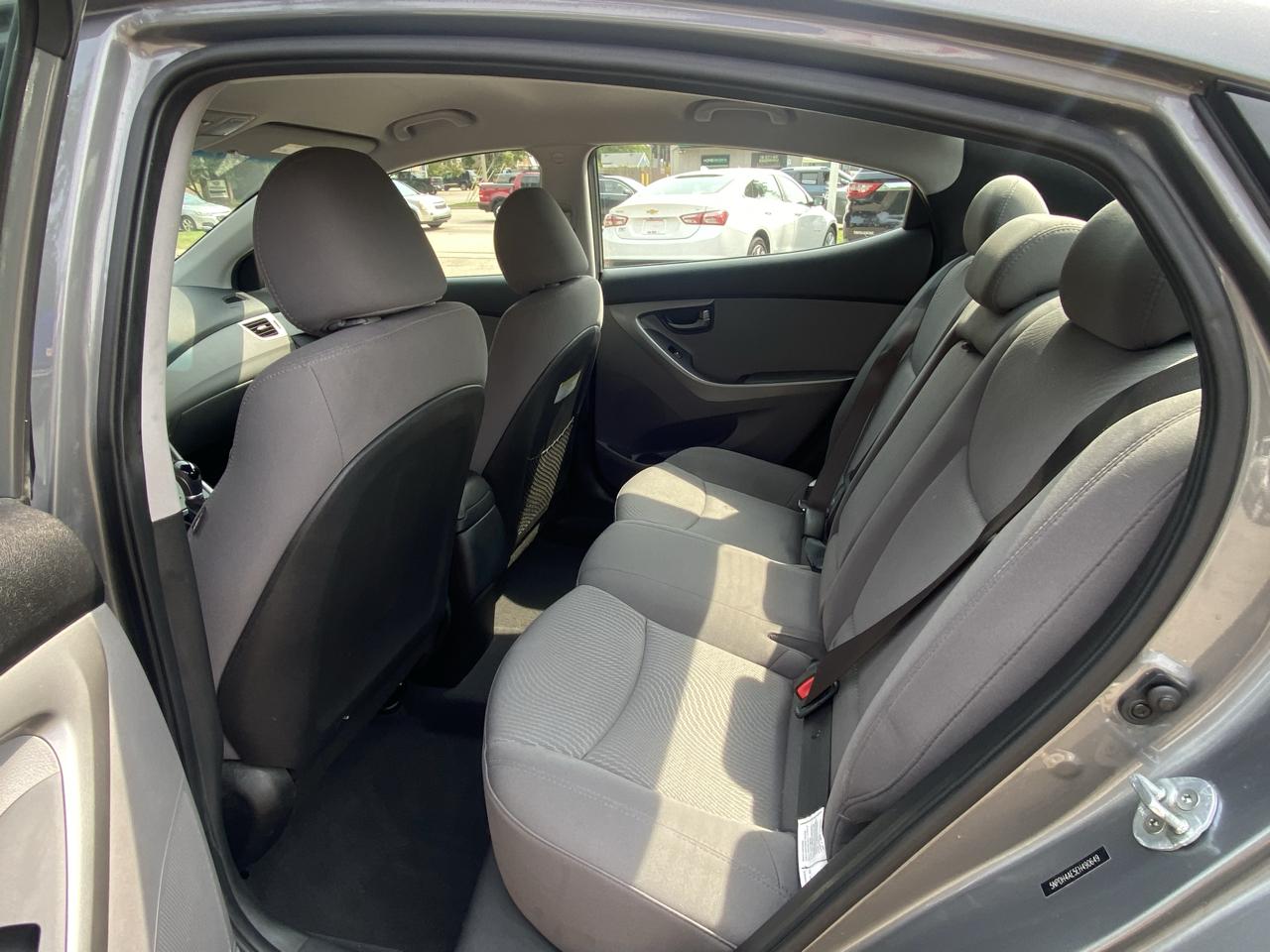 Hyundai Elantra  2014