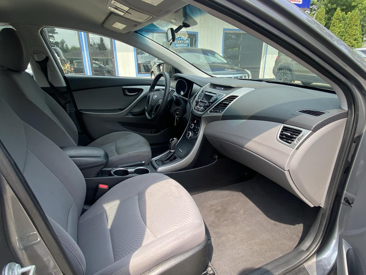 Hyundai Elantra  2014